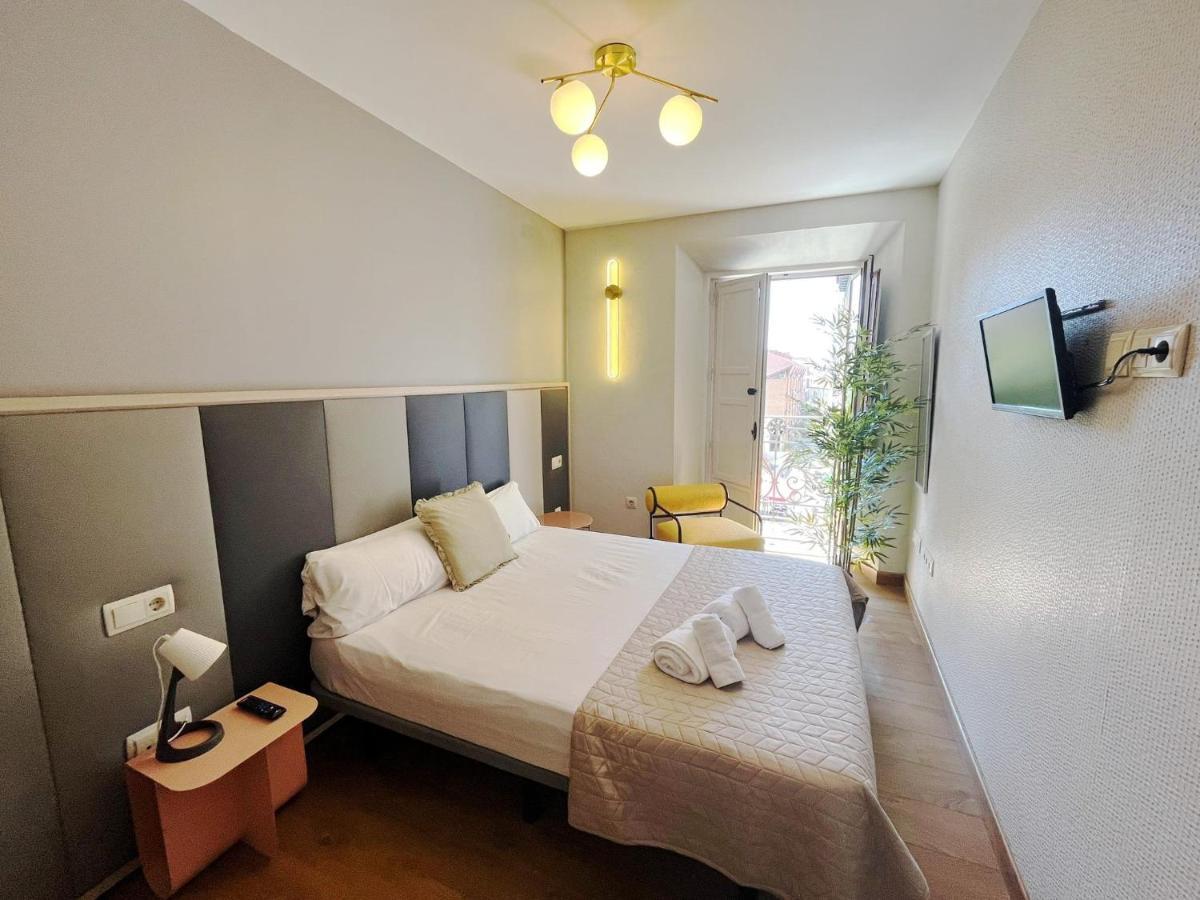 Aparthotel Ardmadrid Centro Luaran gambar