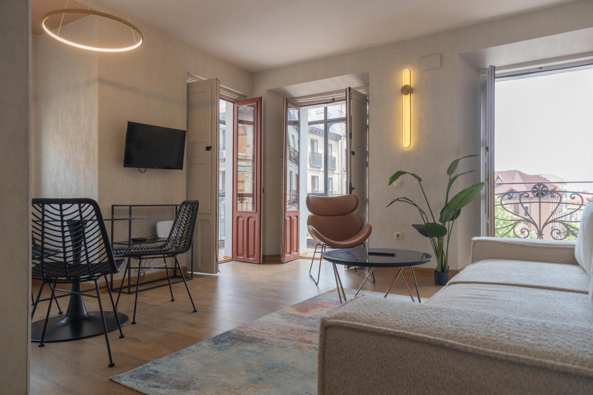 Aparthotel Ardmadrid Centro Luaran gambar